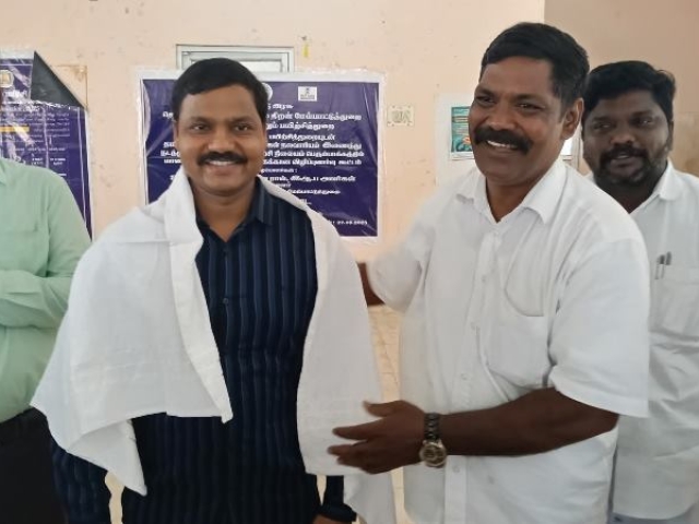 Awareness Meeting Graduates (3)