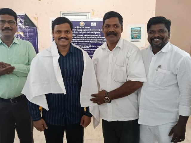 Awareness Meeting Graduates (7)