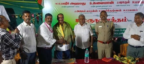 FREE-DISTRIBUTION-OF-PROVISIONS-SAREE-NOTEBOOKS-3